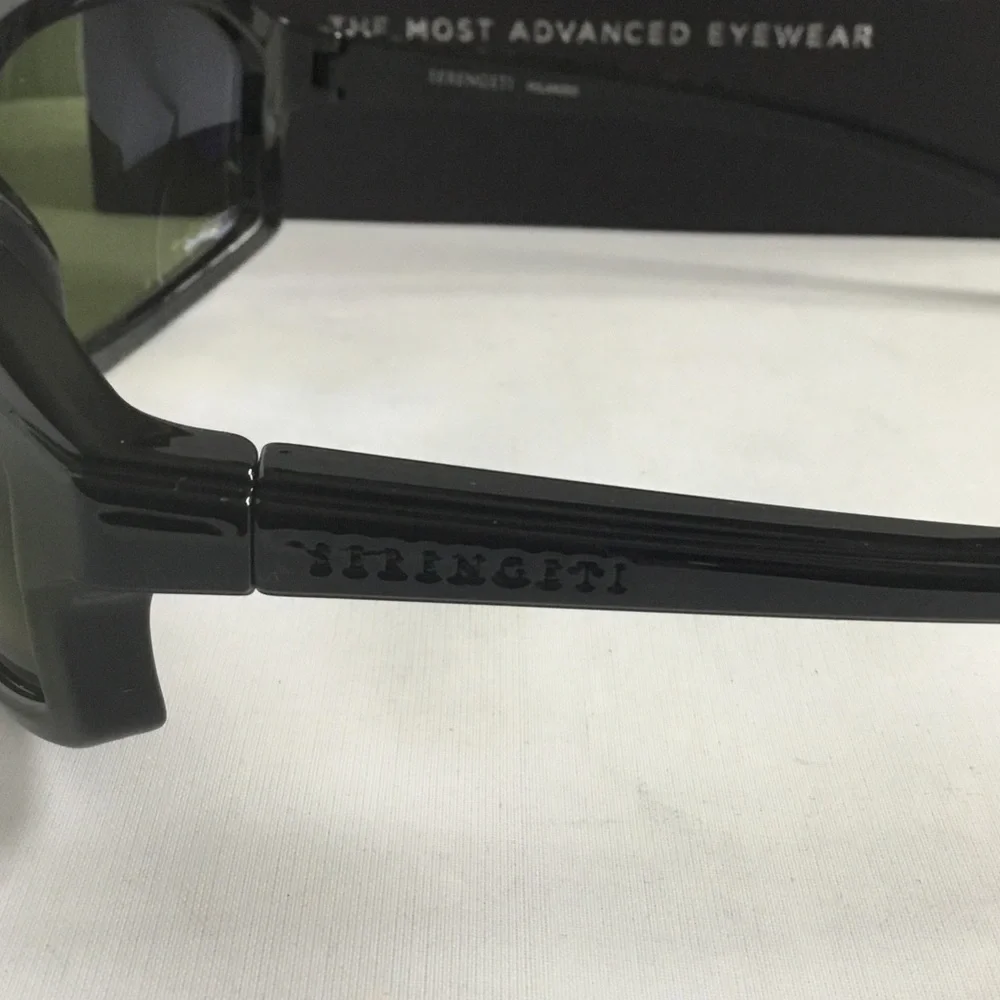 Serengeti branded black